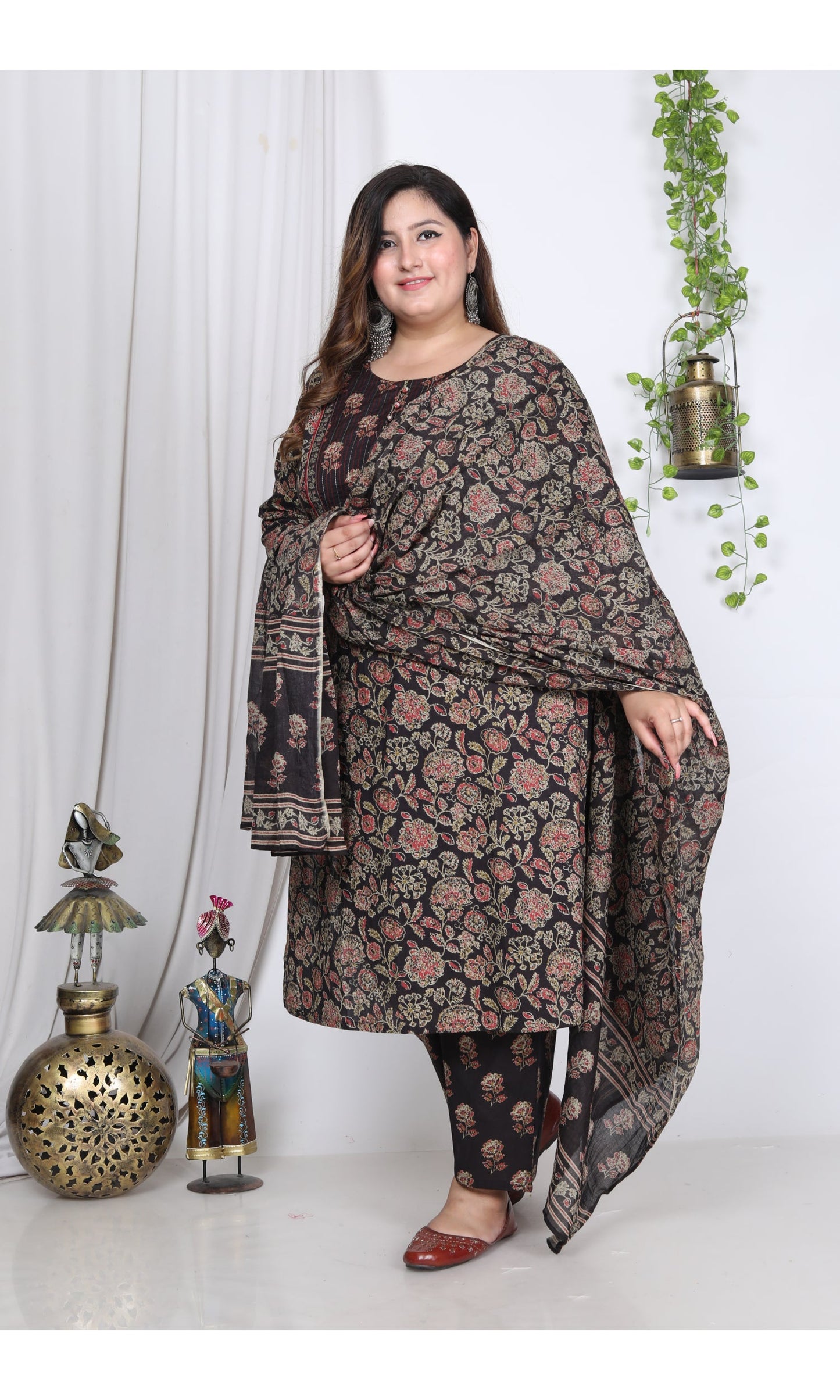 Plus Size Black Cotton Printed Kurta Pant Set with Dupatta-200002