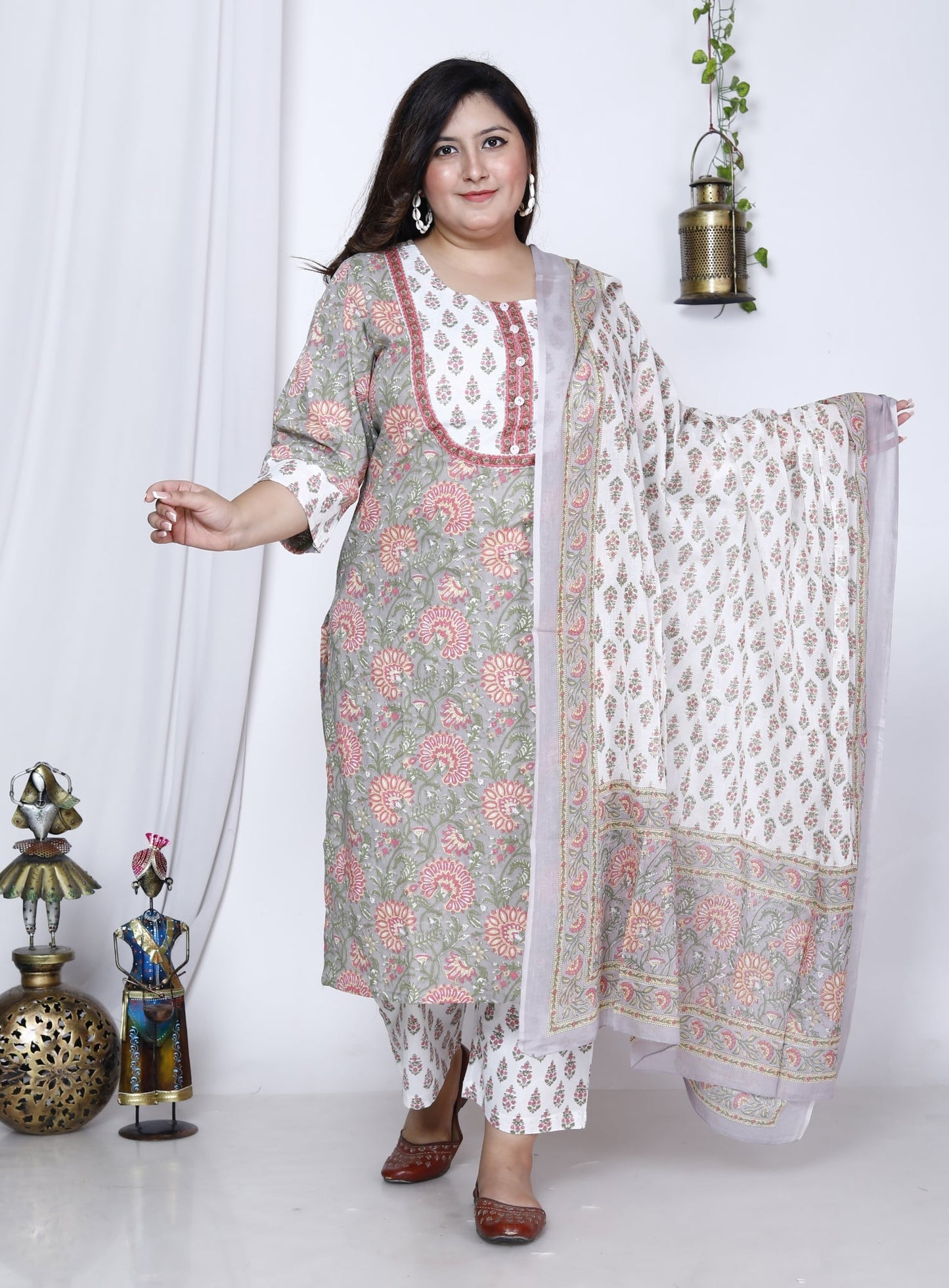 Plus Size Grey Cotton Printed Kurta Pant Set with Dupatta-200004