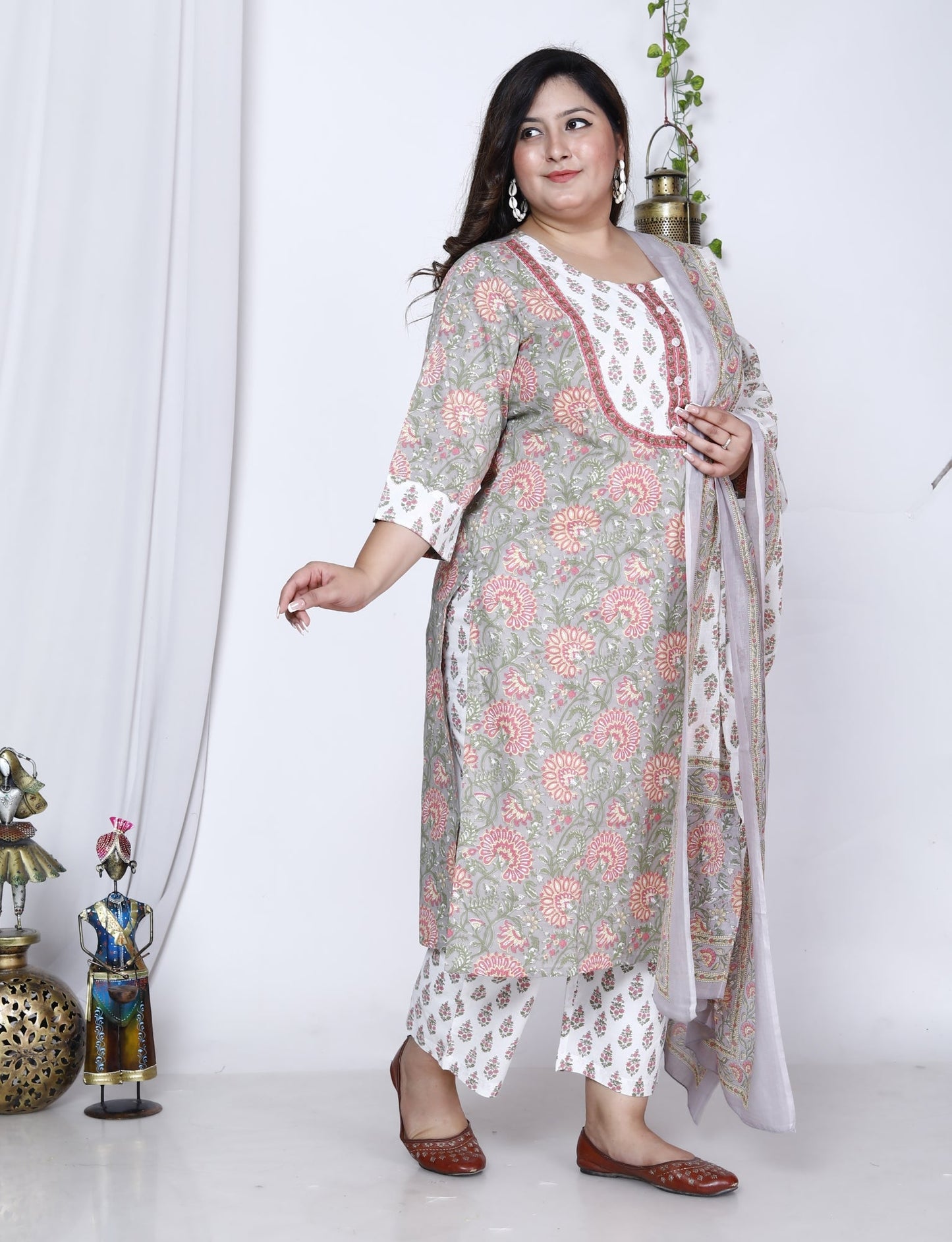 Plus Size Grey Cotton Printed Kurta Pant Set with Dupatta-200004