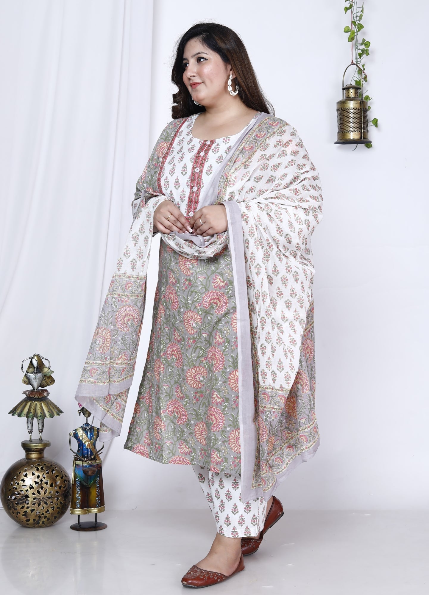 Plus Size Grey Cotton Printed Kurta Pant Set with Dupatta-200004