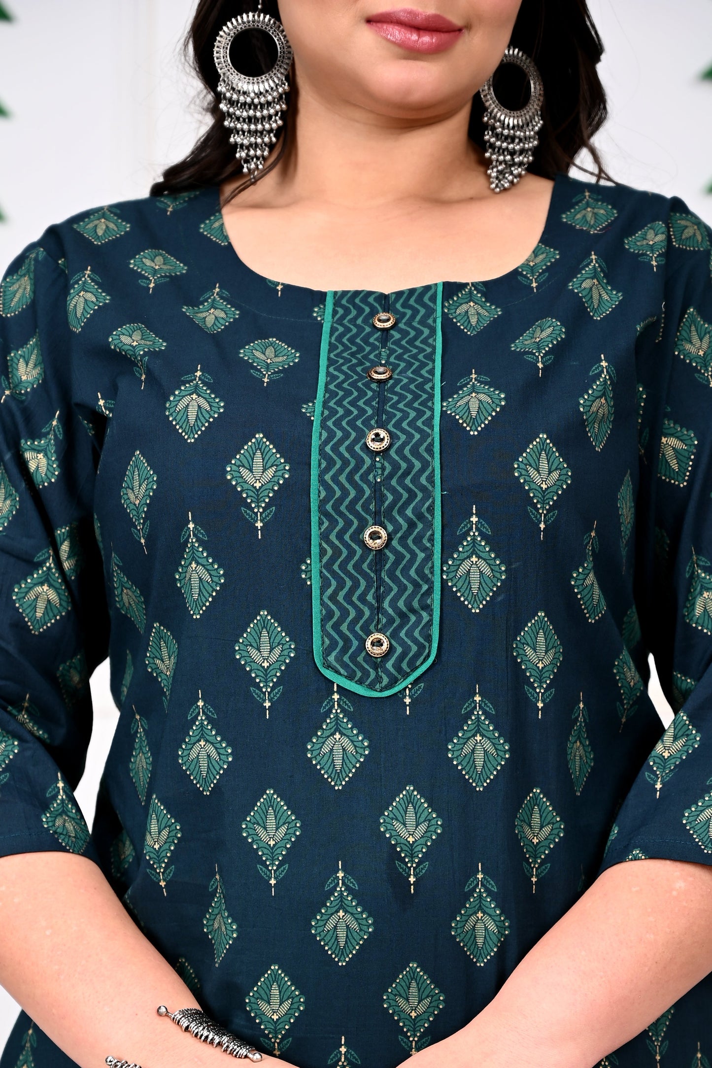 Plus Size Bottle Green Cotton Printed Kurta Pant Set with Dupatta-200018