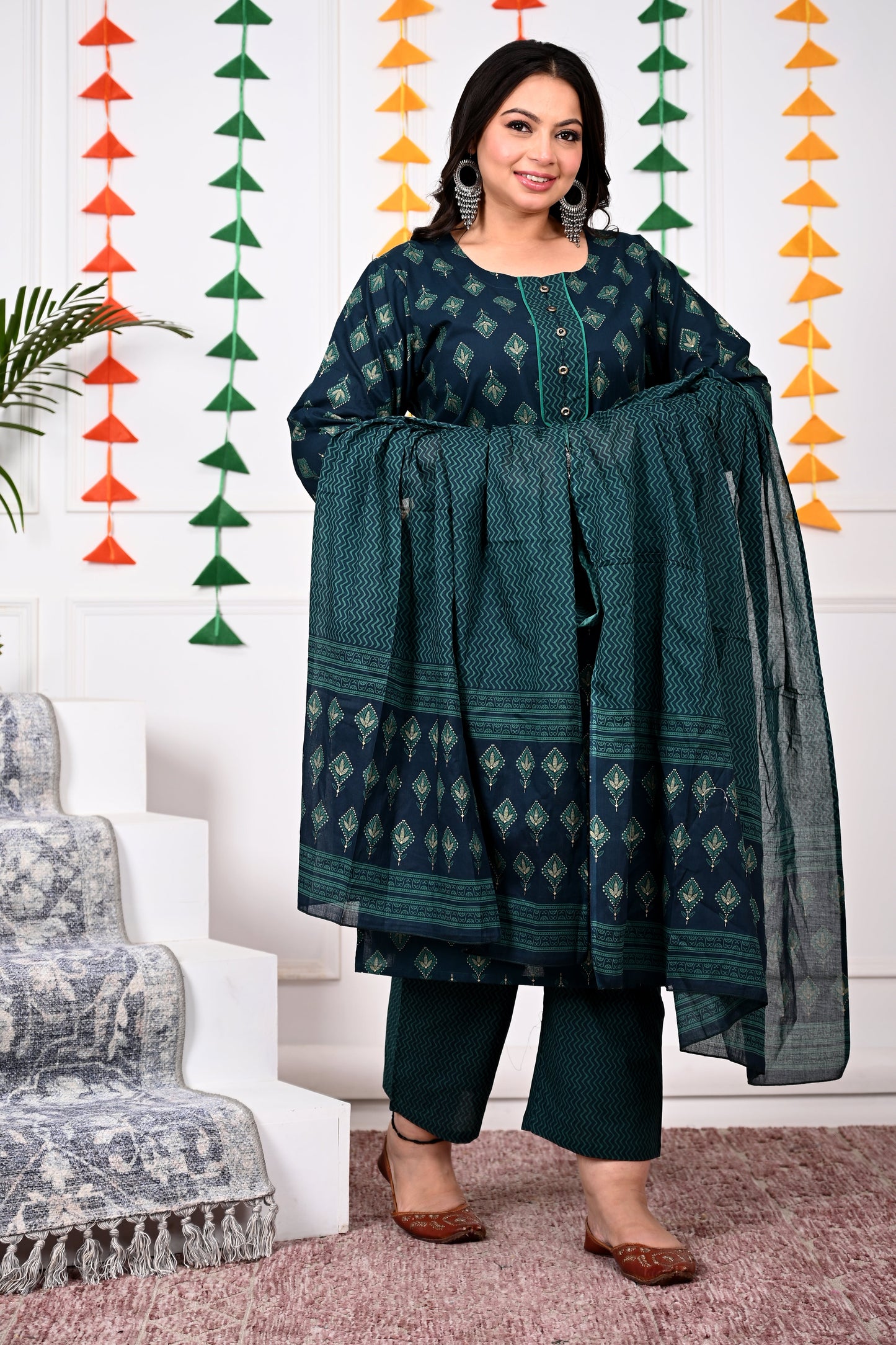 Plus Size Bottle Green Cotton Printed Kurta Pant Set with Dupatta-200018