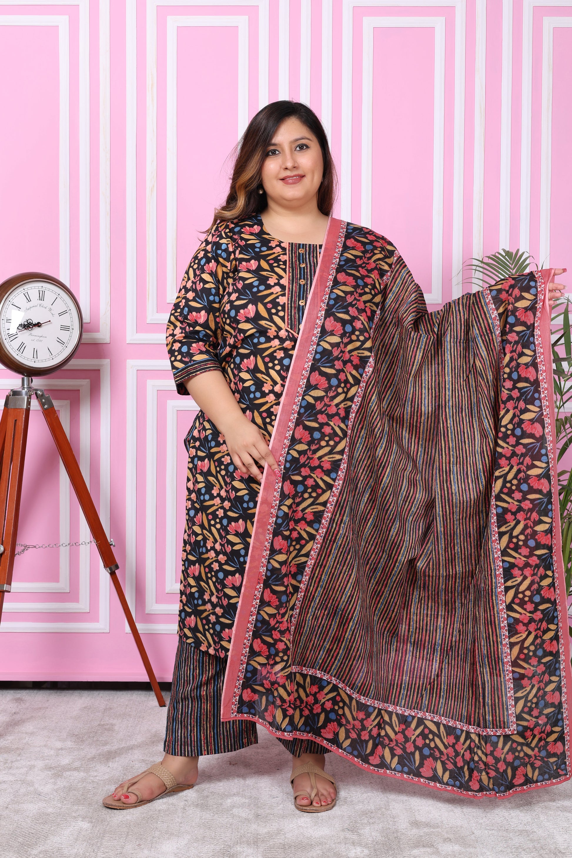 Plus Size Black Cotton Printed Kurta Pant Set with Dupatta-200049