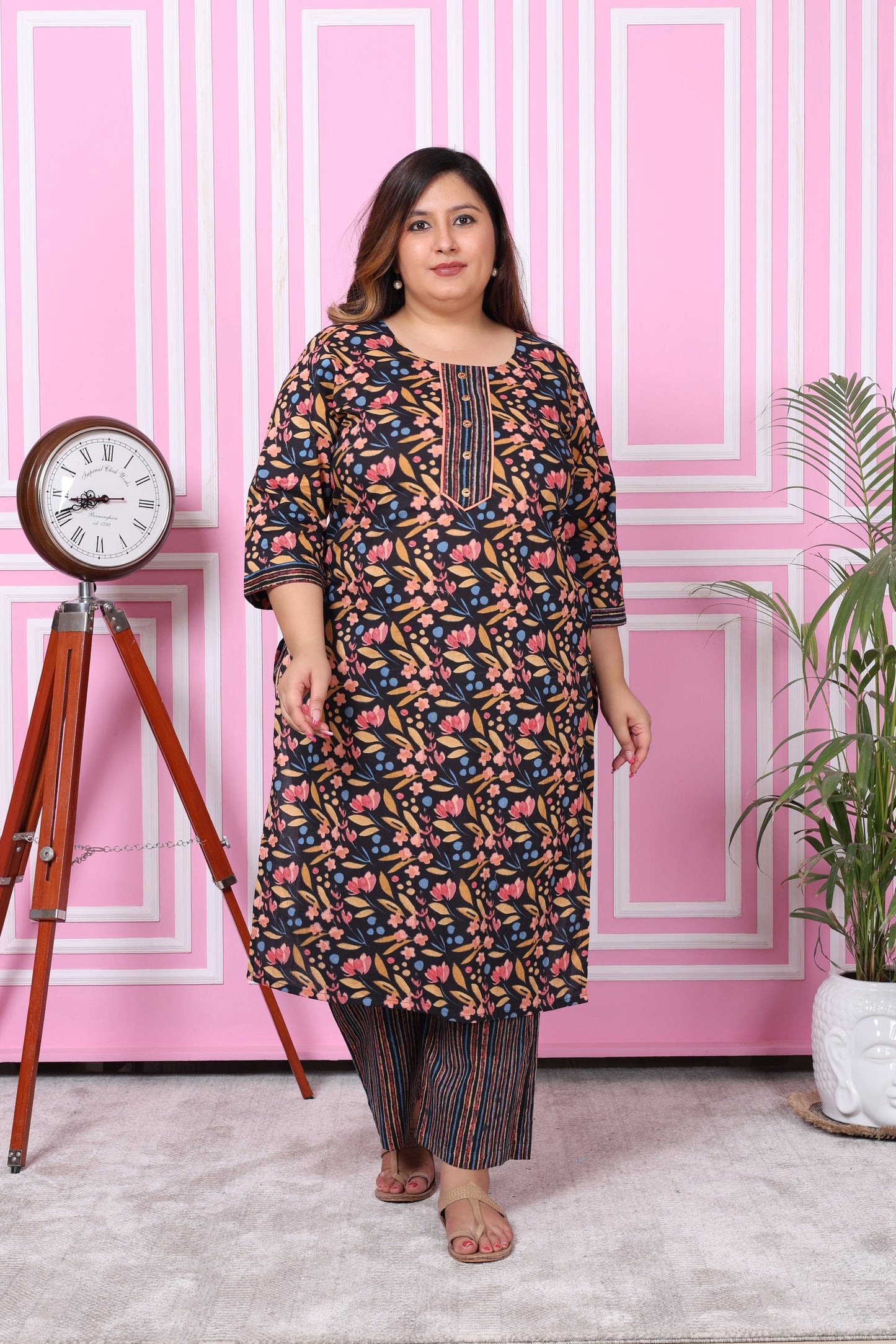 Plus Size Black Cotton Printed Kurta Pant Set with 