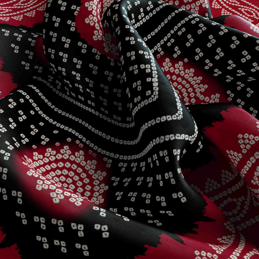 Scarlet Paisley Diamond Silk Bandana Scarf – 50 × 50 cm
